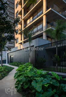 Image 30 - 899833