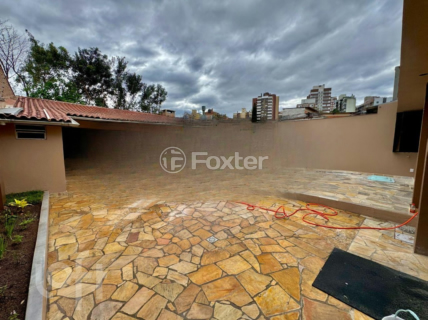 Image 30 - 900011