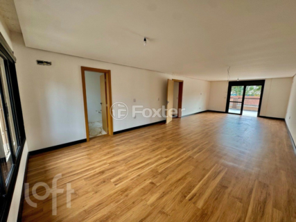 Image 26 - 900011