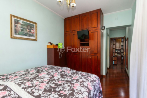 Image 31 - 900675