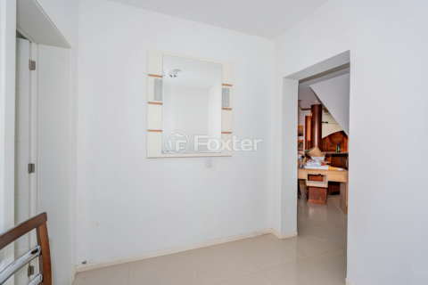 Image 37 - 900872