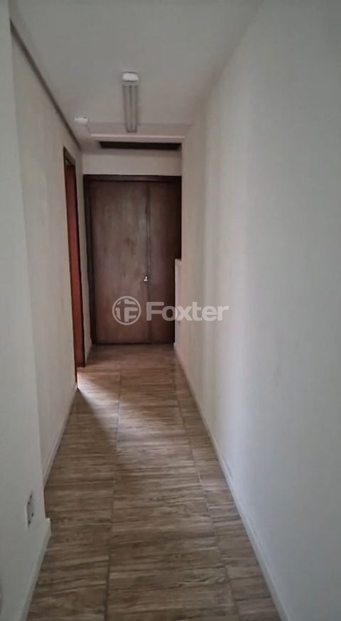 Image 20 - 902278