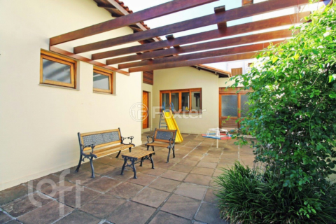 Image 35 - 905073
