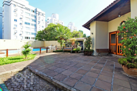 Image 34 - 905073
