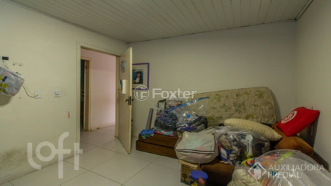 Image 25 - 905290