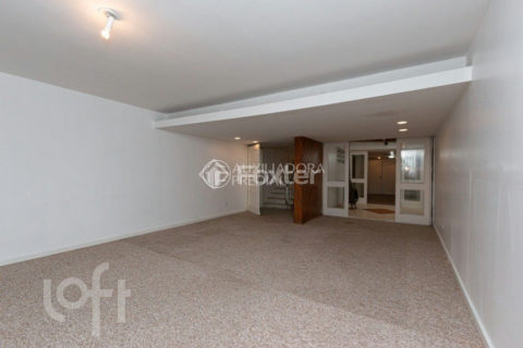 Image 61 - 905644