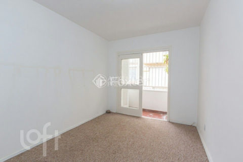 Image 44 - 905644