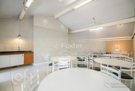 Image 1 - 906586