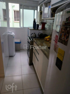 Image 10 - 907286