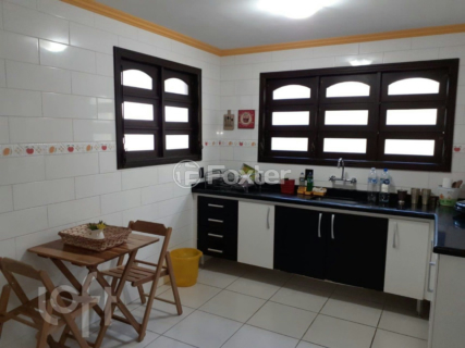Image 20 - 908775