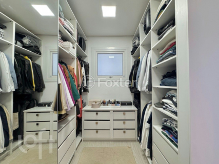 Image 41 - 909309