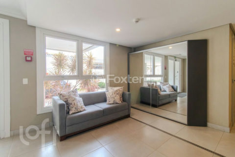 Image 32 - 909856