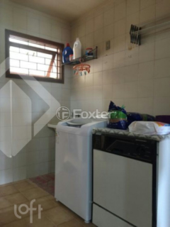 Image 7 - 910410