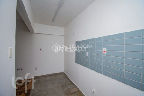 Image 3 - 911671