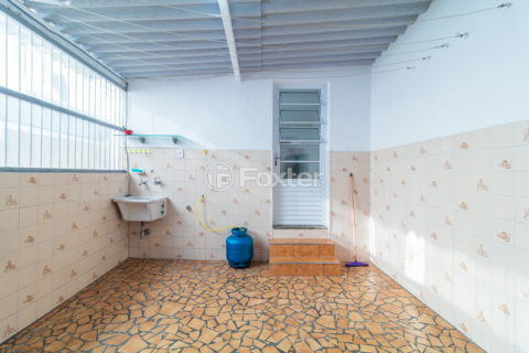 Image 39 - 913652