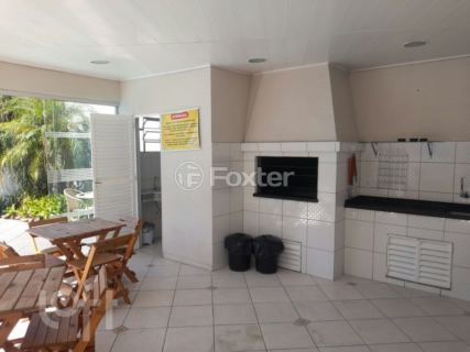 Image 32 - 915002