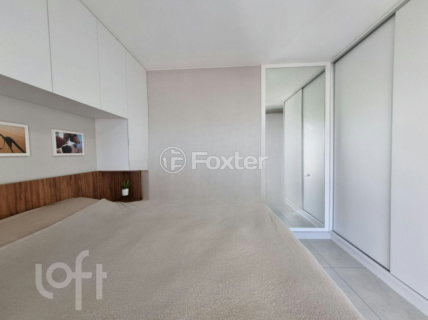 Image 21 - 915182
