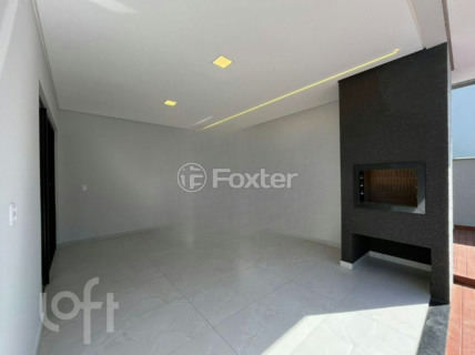 Image 33 - 915220