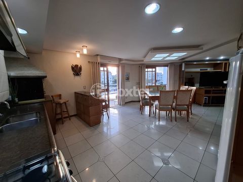 Image 20 - 915305