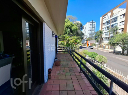 Image 35 - 915338