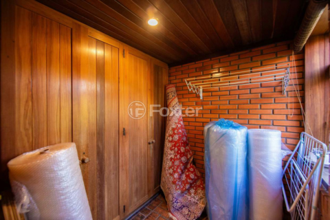 Image 35 - 915385