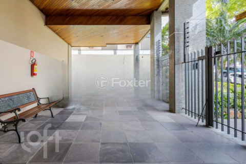 Image 39 - 915724
