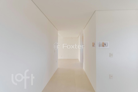 Image 49 - 915821
