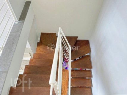 Image 21 - 915822