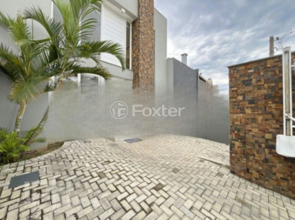 Image 34 - 915822