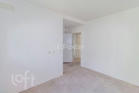 Image 21 - 915915