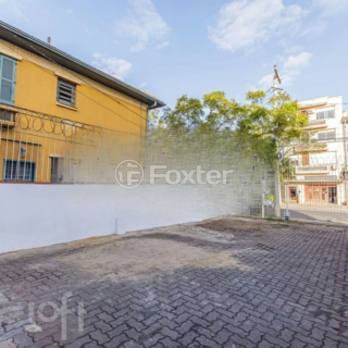 Image 37 - 915942
