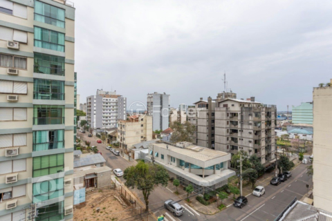 Image 24 - 916397