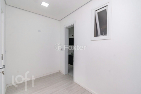Image 33 - 916423
