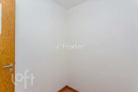 Image 34 - 916458