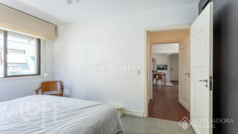 Image 19 - 916514