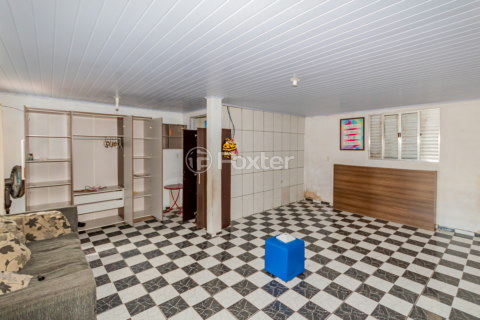 Image 42 - 916754