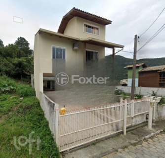 Image 32 - 916777