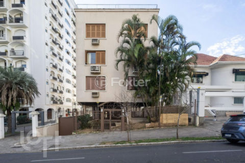 Image 21 - 916922