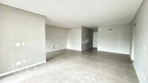 Image 7 - 916982
