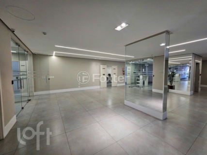 Image 30 - 917050
