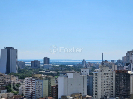 Image 24 - 917050