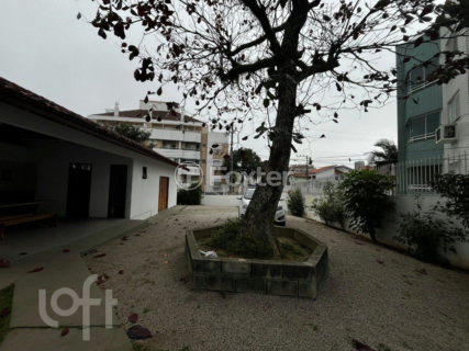 Image 23 - 917112