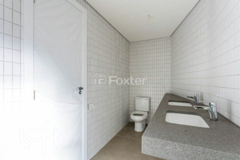 Image 29 - 917177