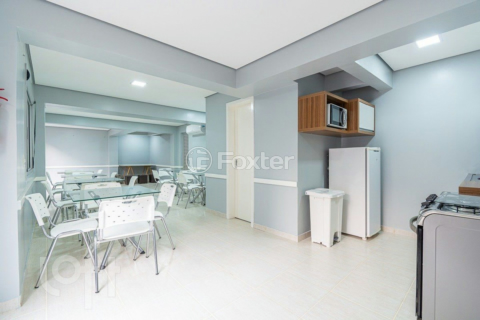 Image 31 - 917316
