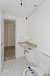 Image 52 - 917564
