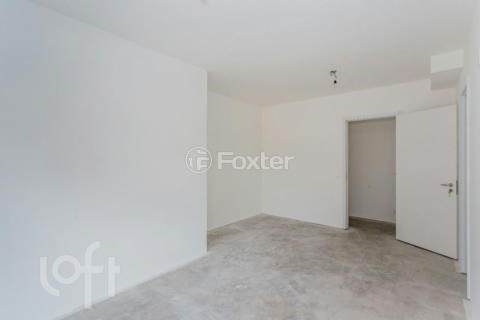 Image 37 - 917564