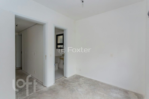 Image 27 - 917564