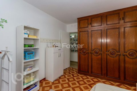 Image 32 - 917830