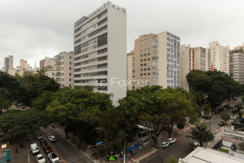 Image 16 - 918357