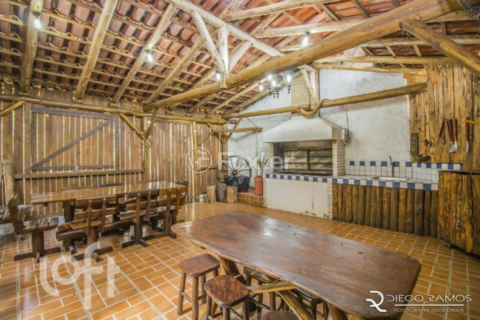 Image 35 - 918520